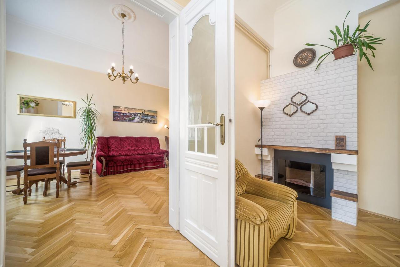 Vintage Apartment Πετς Εξωτερικό φωτογραφία
