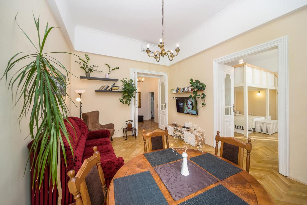 Vintage Apartment Πετς Εξωτερικό φωτογραφία